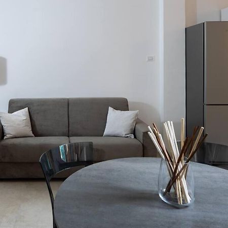 Apartment Isaia - 10 Minutes From Piazza Maggiore Bolonya Dış mekan fotoğraf